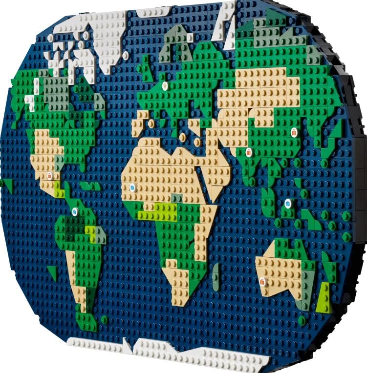 LEGO Family Holiday Memories, Adult and Teenage Building Kit, World Map for Crafts, Photo Holder Home Accessory, Cute Family Activity, Gift for Travelers, Him and Her 41838