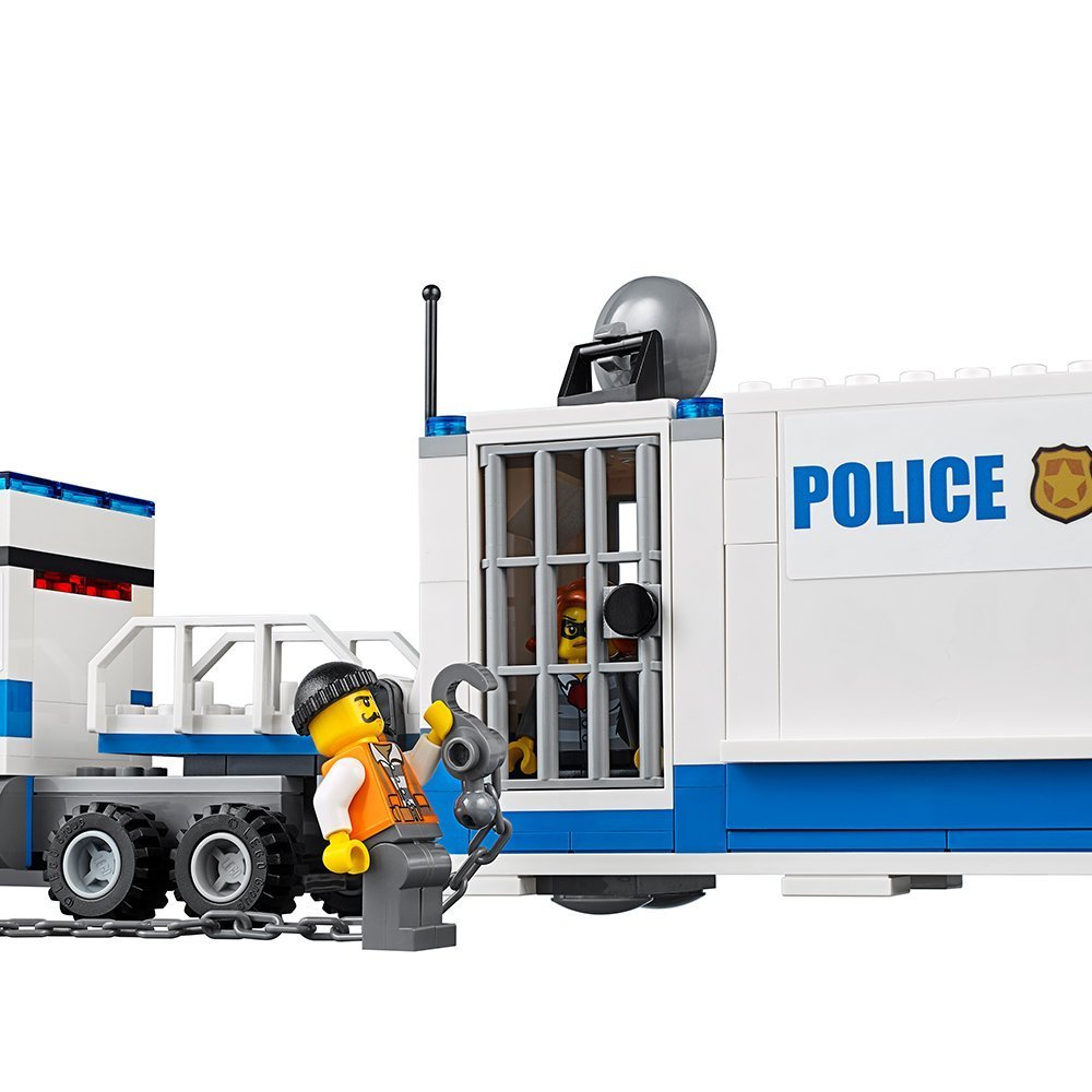 LEGO City Police Mobile Command Center Truck 60139 Building Toy, Action Cop Motorbike and ATV Play Set for Boys and Girls Aged 6 to 12 (374 Pieces)