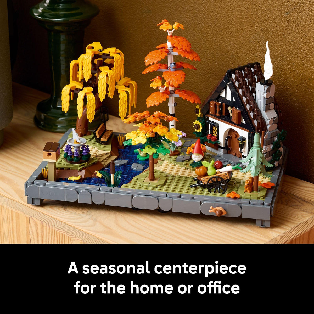 LEGO Icons Autumn Cottage Garden 11372
